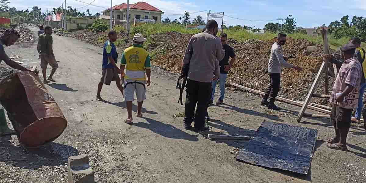 akses-jalan-masuk-sekretariat-sub-pb-pon-xx-dipalang